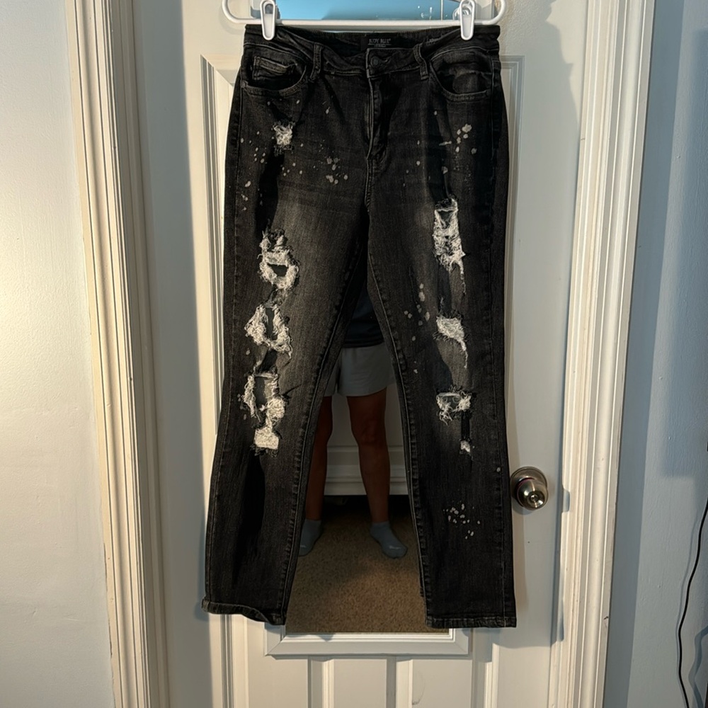 Judy Blue boyfriend fit black jeans distressed size 11